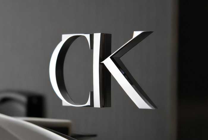 ck是什么品牌属于什么档次、ck是什么品牌属于什么档次的