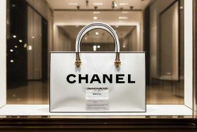 chanel cf欧洲价格；chanel cf 欧洲价格