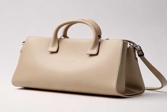 2000块钱以内的包包牌子；2000块钱以内的包包牌子有哪些