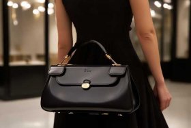 迪奥包包有哪些经典款；迪奥包包有哪些经典款式
