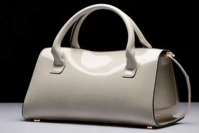 防水包包轻奢款，防水包包轻奢款有哪些