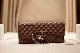 chanel22s盒子包；chanel 盒子包 timeless