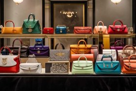 10大奢侈品包包排行榜前十名（10大奢侈品包包排行榜前十名图片）