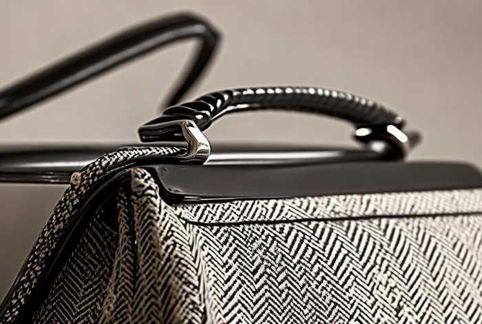 古驰gucci男包黑格手包老款、古驰gucci男包黑格手包老款图片