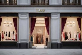 迪奥套装官网旗舰店（迪奥套装官网旗舰店在哪）