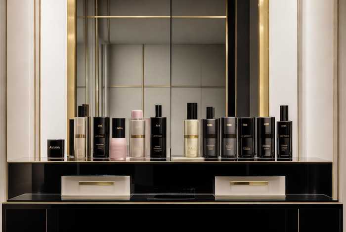 阿玛尼官网中国官方网化妆品、阿玛尼化妆品官网中国官方网站