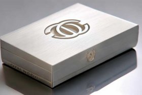 chanel耳钉包装盒 - chanel 耳钉的专柜盒子