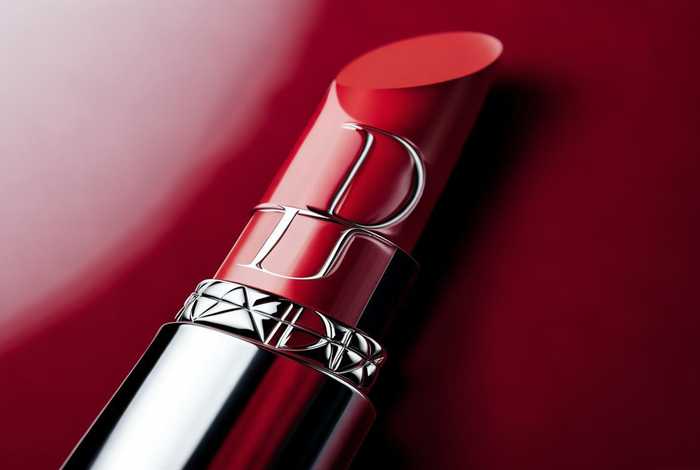 迪奥标志logo口红；迪奥标志logo口红包装红色