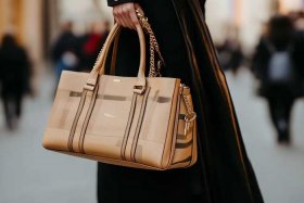 burberry包包什么档次；burberry包包属于什么档次
