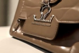 大牌女包品牌logo图片 - 大牌女包品牌logo图片及价格