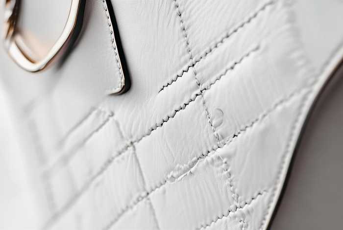 得物的dior是正品吗；得物上的dior是正品吗