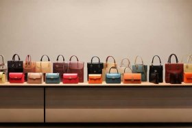 chanel包包价格一览表 - chanel包包官网价格表图片