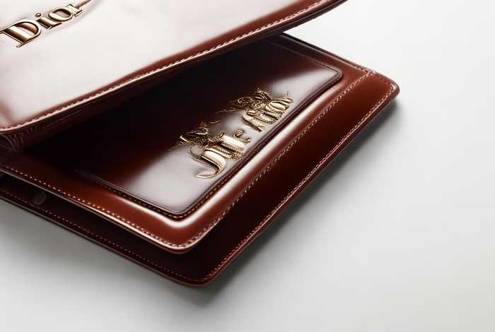 christiandior包多少钱 - christian dior钱包多少钱