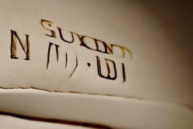 古驰包怎么查编码号，古驰包包怎么查询编码