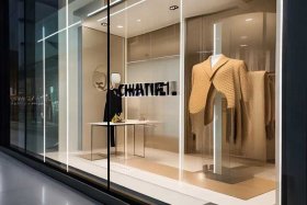 Chanel香港官网网址；chanel香港官网网址