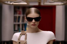 迪奥品牌介绍英文 迪奥品牌介绍英文怎么说