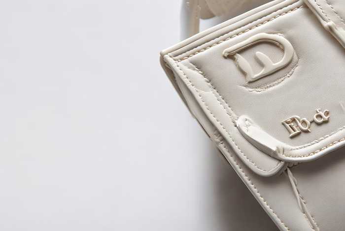 得物的dior是正品吗；得物上的dior是正品吗