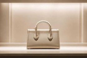 celine包包英国官网，celine 英国官网