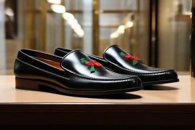 古驰gucci官网旗舰店鞋（古驰gucci官网旗舰店鞋子）