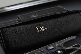 迪奥男士马鞍包官网价格 迪奥男士马鞍包官网价格多少