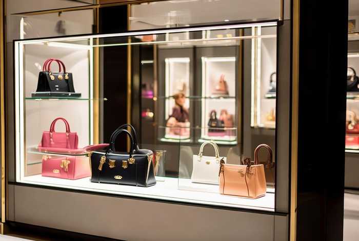 迪奥女包官方旗舰店（迪奥女包官方旗舰店直播）