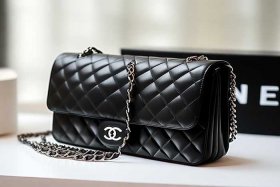 chanel cf woc官网价格，chanel官网cf价格表