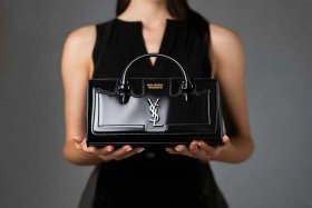 ysl包包官网价格图片（ysl包包官网价格图片女士）