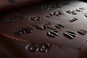 古驰gucci说明书背面 gucci说明书背面的数字