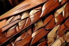 爱马仕的图案是什么样的，爱马仕的图案是什么样的图片