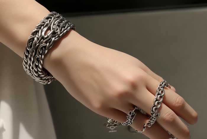 chanel手链手部展示、chanel手链所有款式