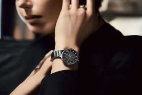 armani女士手表价格（armani手表多少钱女士）