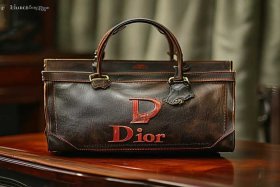 迪奥托特包怎么样 迪奥托特包怎么样看年份