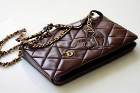 chanel 19bag多少钱（chanel19bag多少钱）