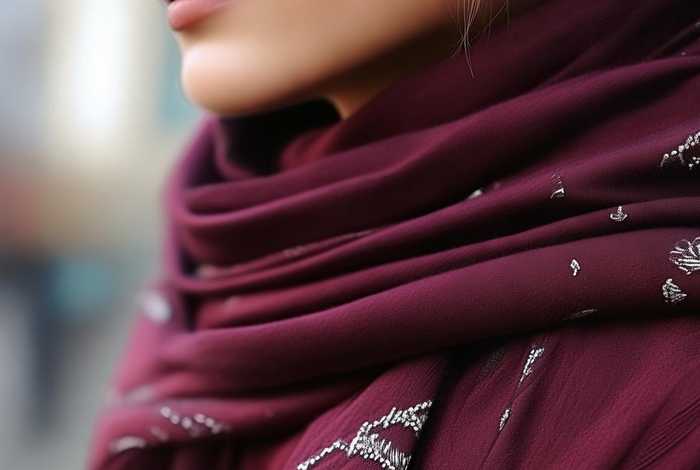 大牌围巾哪个品牌最经典女；大牌围巾哪个品牌最经典女士