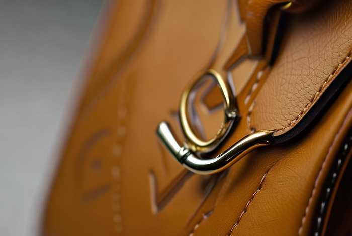 lv包包真假鉴定 - lv包包真假鉴定挂钩