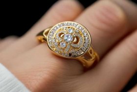 古驰gucci正品官网戒指（古驰gucci正品官网戒指多少钱）