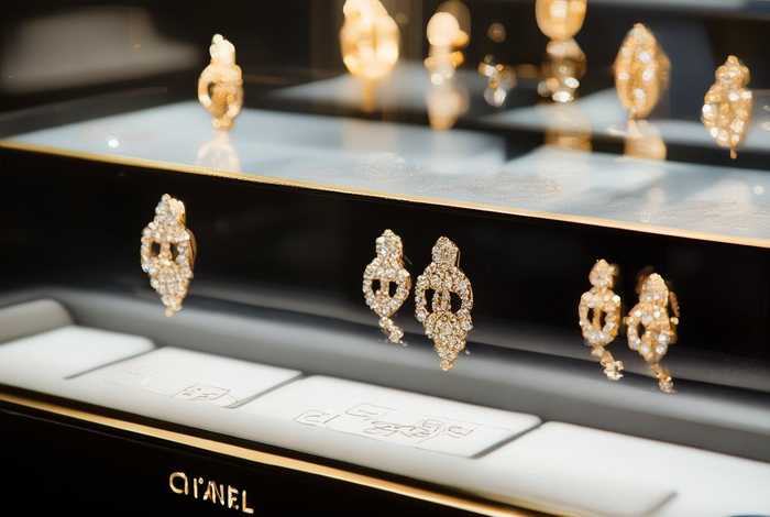 chanel香奈儿耳钉耳环浙江杭州 - chanel香奈儿耳钉耳环浙江杭州有卖吗