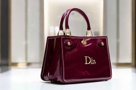 迪奥包包官网报价新款2020 - 迪奥包包官网报价新款2020款