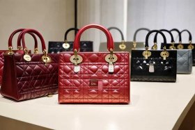 迪奥戴妃包包官网价格表 - 迪奥戴妃女包官网报价