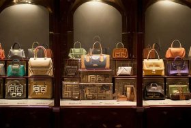 芬迪包包款式大全；芬迪包包款式大全及价格