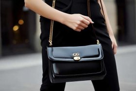 gucci翻盖单肩斜挎包女款 gucci单肩斜挎包女包