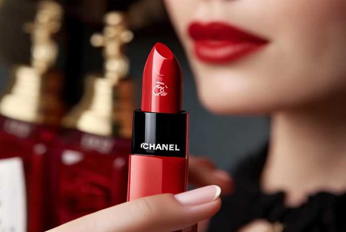 chanel和gucci哪个口红档次高（chanel和gucci香水哪个高档）