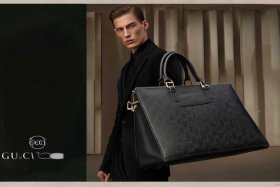 古驰包包男包；古驰男包官方网站