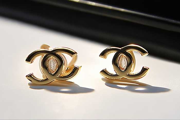 chanel24p耳钉，chanel耳钉真假对比