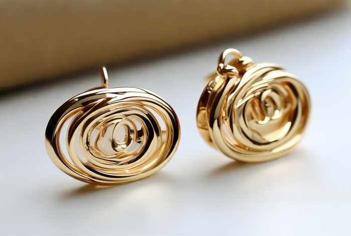 chanel金牌耳环，chanel耳环价格和图片