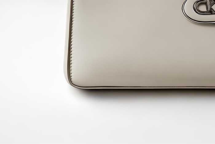 ck正品包包大概多少钱、ck正品包包大概多少钱啊