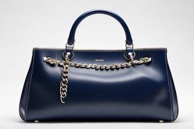 高档女包轻奢品牌销量第一 高档女包轻奢品牌销量第一的是哪款
