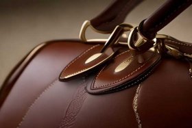 迪奥伦奴包是正品吗、迪奥伦奴包是正品吗？