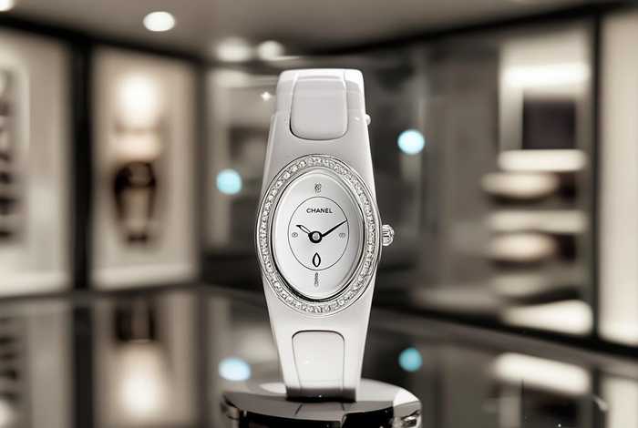 chanel手表价格图片；chanel quartz手表价格