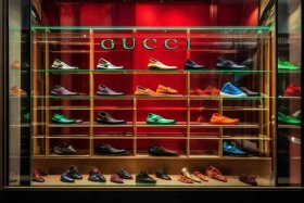 古驰gucci鞋子官网旗舰店；古驰gucci鞋子官网旗舰店是真的吗